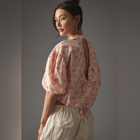 Anthropologie Tops - Anthropologie Cropped Bubble-Sleeve Blouse.